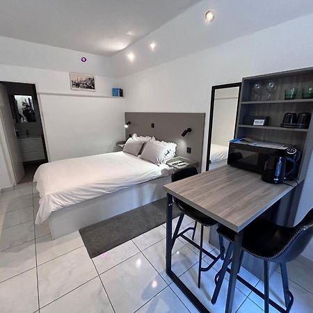 Apartments And Rooms Tudor Split Luaran gambar