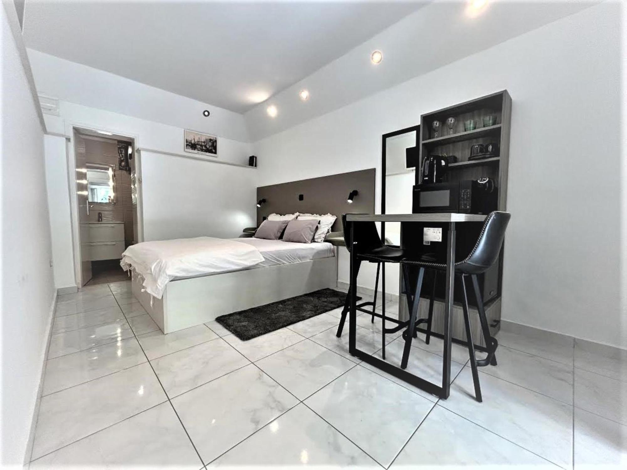 Apartments And Rooms Tudor Split Luaran gambar